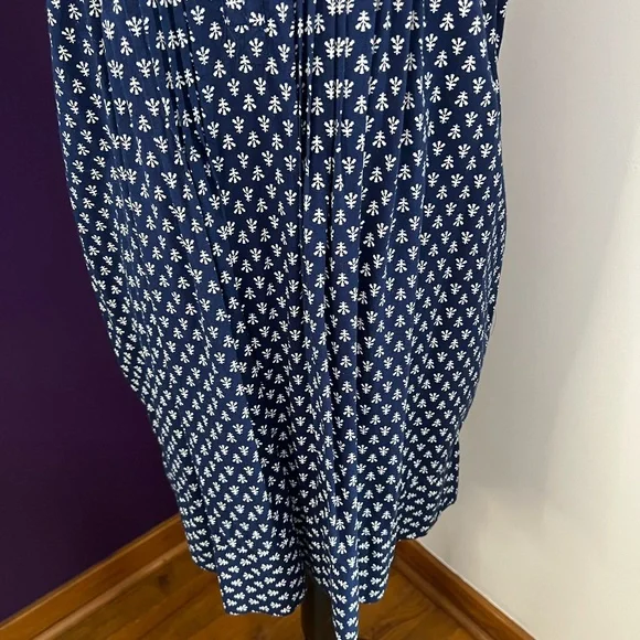 7 for $30 Sonoma Sleeveless Summer Dress - Picture 3 of 8